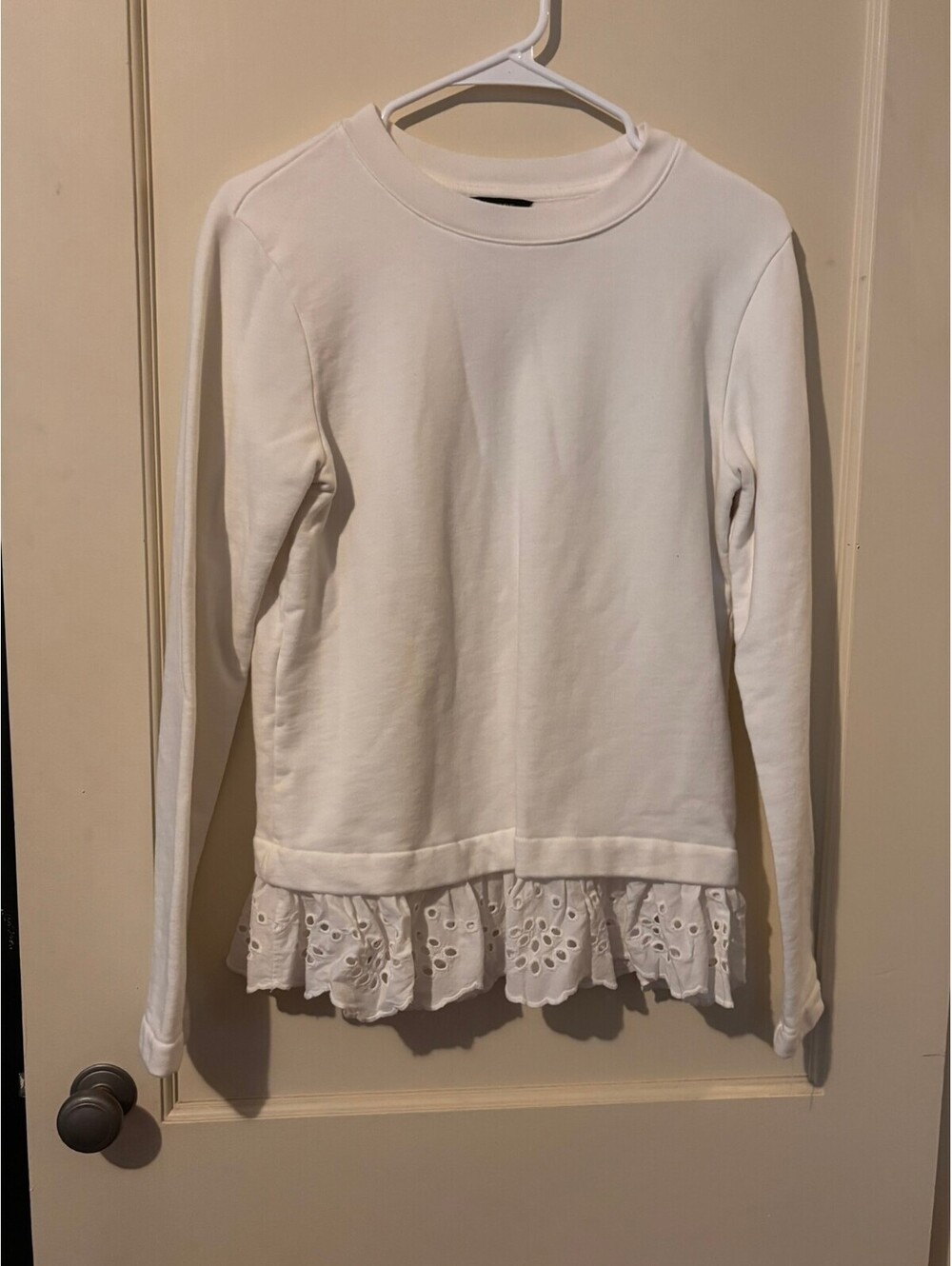 Banana Republic White Long Sleeve Top with Eyelet Lace Hem, Size Small